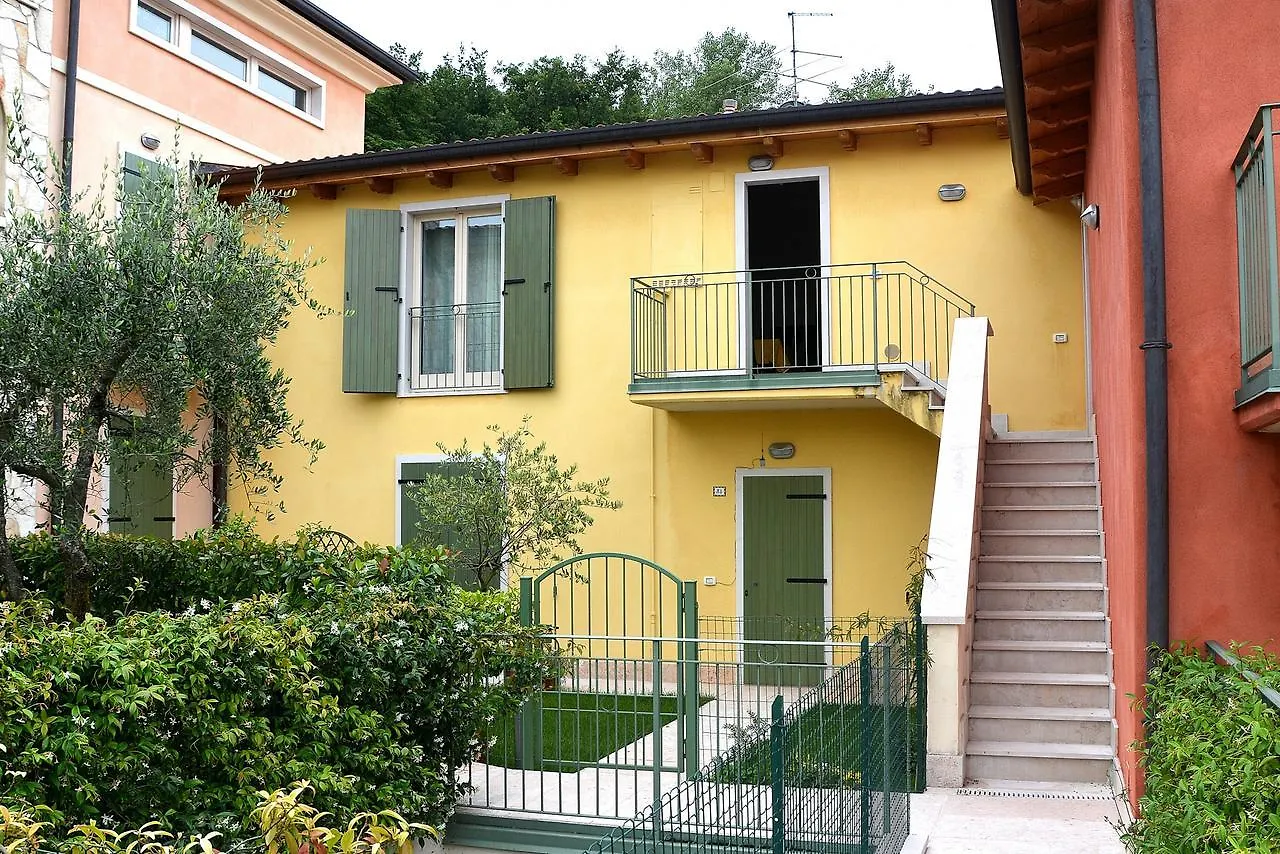 Residenza Alle Torri With Pool توري ديل بيناكو شقة